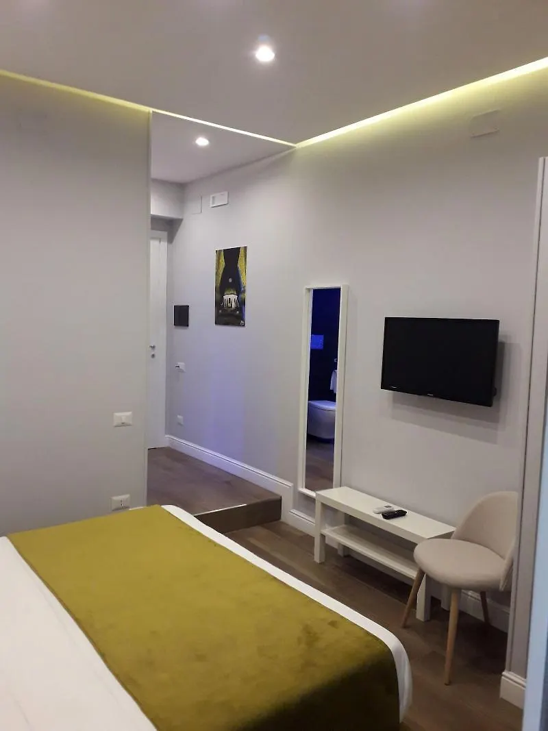Gea Suite Neapel Italien